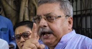 জোড়াফুল কার হাতে থাকবে? উপনির্বাচনের আগে নির্বাচন কমিশনের দরজা থেকে বেরিয়ে যা জানালেন কল্যাণ!