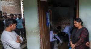 পরকীয়া ফাঁস হতেই ভয়ঙ্কর ফাঁদ! ডেকে পাঠিয়ে গাড়িচালক প্রেমিককে নৃশংসভাবে খুন করল প্রেমিকা ও তার স্বামী