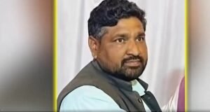 অখিলেশের ফোন থেকে যোগীর দরবারে মন্ত্রী: ওবিসি বনাম উচ্চবর্ণের রাজনীতিতে কোন দিকে ঘুরছে ইউপি-র মোড়?