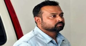 শালবনি জমি জালিয়াতি কাণ্ড: ধৃত সুমিতকে সঙ্গে নিয়ে সোজা কালীঘাটে সিআইডি, বাজেয়াপ্ত মোবাইল ঘিরে শোরগোল