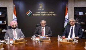 SIR-এ নাম বাদ? ভোটারদের স্বস্তিতে বড় পদক্ষেপ নির্বাচন কমিশনের, বাড়ি বাড়ি পৌঁছবেন বিএলও