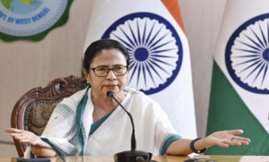 ‘আমাদের প্রধান টার্গেট মুখ্য নির্বাচন কমিশনার!’ দিল্লি পৌঁছতেই বোমা ফাটালেন মমতা বন্দ্যোপাধ্যায়