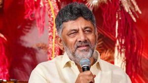 পুরো নয়, গাওয়া যাবে শুধু দুটি প্যারা! ‘বন্দে মাতরম’ বিতর্কে কর্ণাটক সরকারের বড় সিদ্ধান্তে তীব্র রাজনৈতিক ঝড়!