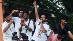 ‘জ্ঞানেশ কুমার পদত্যাগ না করলে…’, কোন বড় ঝড়ের প্রস্তুতি নিচ্ছে ককরোচ জনতা পার্টি?