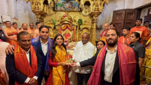 শেয়ার বাজারে জিও-র বাম্পার এন্ট্রি! লিস্টিং হতেই পরিবার নিয়ে কোথায় ছোটেন মুকেশ অম্বানী?