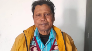 একই নামের জাদুতে ৩০ বছর ধরে শিক্ষক! আসল ব্যক্তি হলেন দरोগা, ভুয়ো মাস্টারমশাইয়ের কান্ডে চোখ কপালে তুলবে!