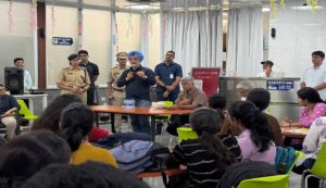 এমসের হবু চিকিৎসকদের মুখোমুখি খোদ এলজি! হাসপাতালের অন্দরে নারী সুরক্ষা নিয়ে উঠল কোন বড় দাবি?